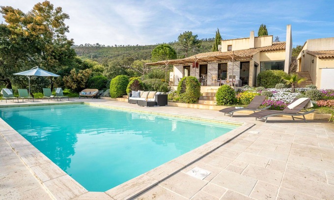 La Mole House | Beautiful private villa for 9 people with WIFI, A/C, private pool, TV, terrace and pets allowed