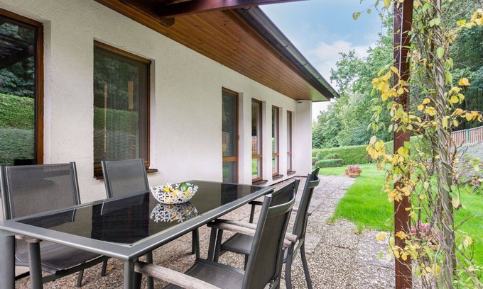 Rabyne House | Beautiful private villa for 4 people with WIFI, TV, patio and pets allowed
