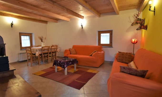 Dubino House | Beautiful private villa for 4 guests with WIFI, TV and balcony