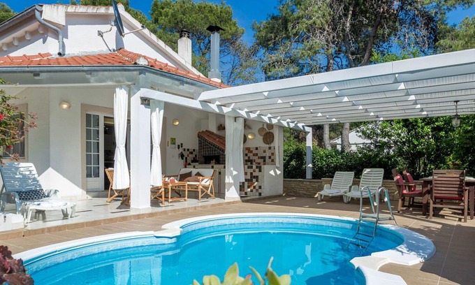 Molat House | Beautiful private villa for 6 people with WIFI, private pool, A/C, TV, patio and parking