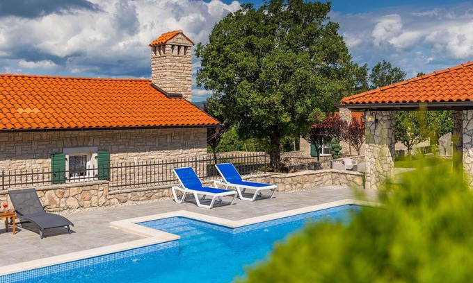 Krsan House | Beautiful private villa for 10 people with private pool, A/C, hot tub, WIFI, TV and terrace