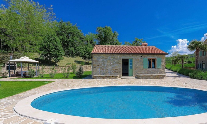 Krasica Villa | Beautiful private villa with WIFI, A/C, private pool, TV, patio, pets allowed and panoramic view
