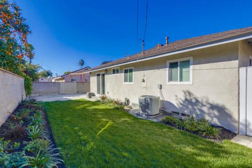 Fullerton House | Beautiful Remodel 3 Bedroom 2 bathroom Home with Pool & Jacuzzi
