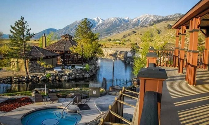 Genoa Resort | Beautiful resort in the mountains