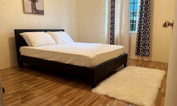 Spanish Town House | Beautiful, Safe, Relaxing, Royal Oasis