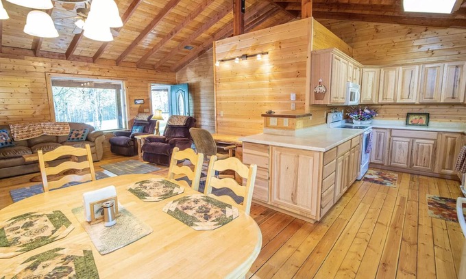 Kalifornsky House | Beautiful single family Residence about 6 miles from Soldotna