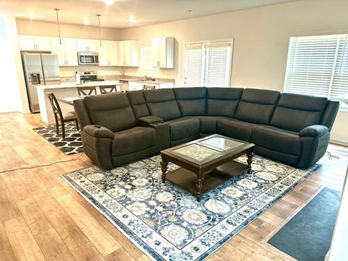 Winston - Salem House | Beautiful Spacious Family-Friendly Home