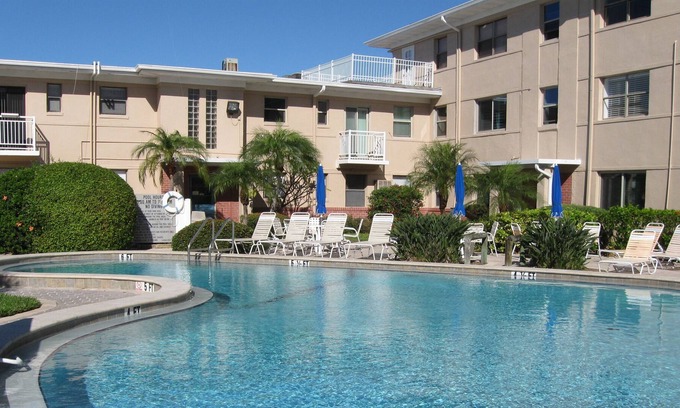 St. Pete Beach Apartment | BEAUTIFUL ST PETE BEACH -- THE ONLY PLACE WHERE SALT LOWERS YOUR BLOOD PRESSURE