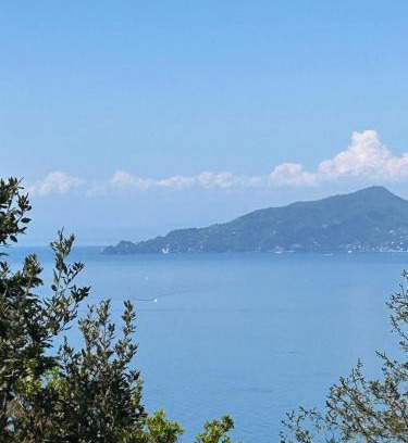 Villaggio Cledai Apartment | Beautiful Tigullio casa Vintage, parcheggio, 10 min da Cavi Borgo Vista mare