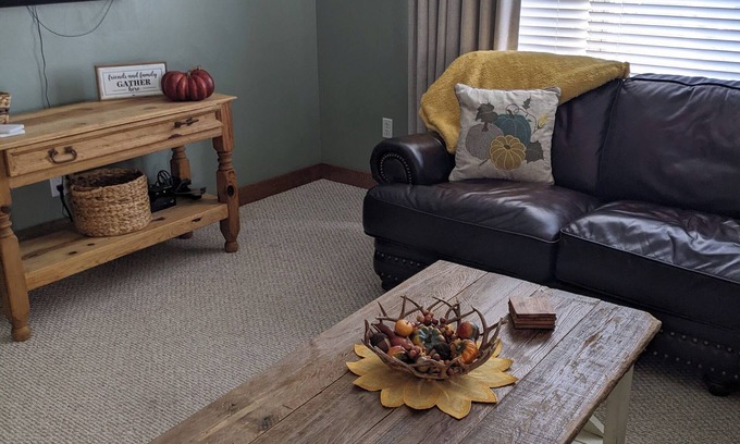 Seven Springs House | Beautiful Townhouse in The Villages of 7 Springsn