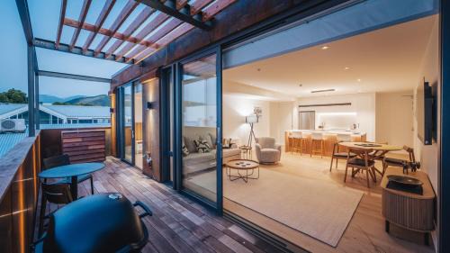 Nelson City Centre Apartment | Beautiful urban apartment 5