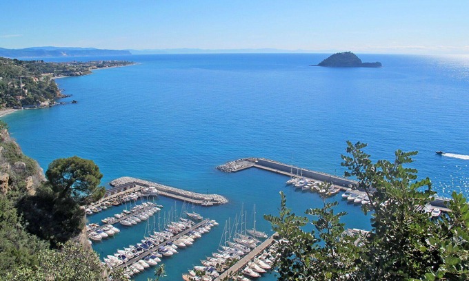 Alassio House | Beautiful villa for 4 guests with WIFI and terrace