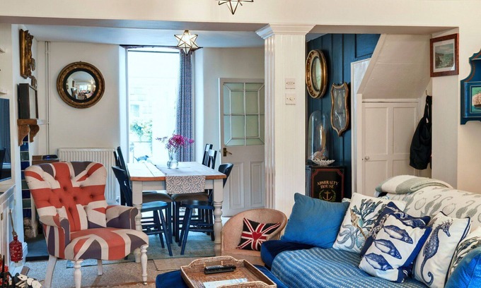 Kingsand House | Beautiful villa for 6 people with WIFI, terrace and pets allowed