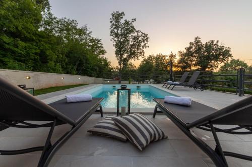 Pavicini Villa | Beautiful villa Foska with private Pool near the beach