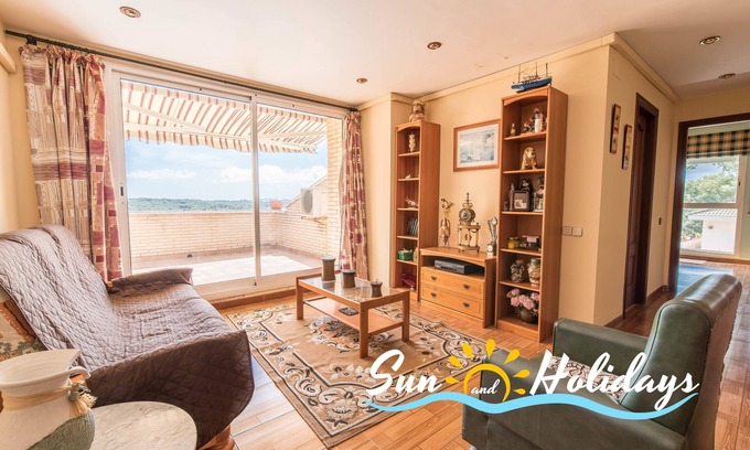 Tamarit Villa | Beautiful villa in La Mora with private pool for 8 people