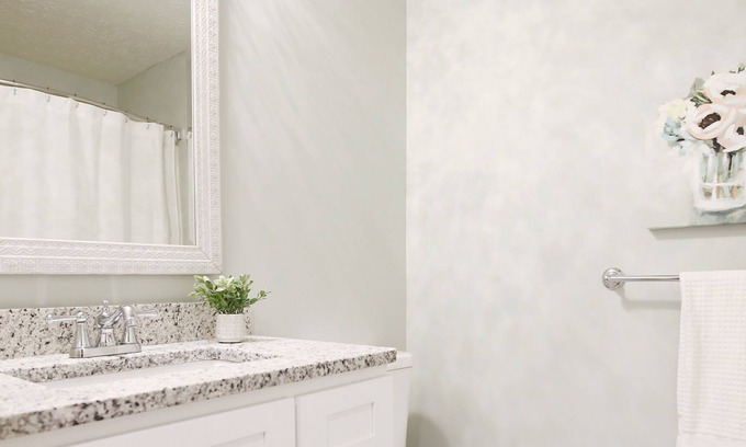 Knoxville House | Beautifully Renovated, Professionally decorated home 4BR/3BATH