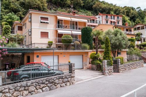 Obrs Bed & Breakfast | Bed and Breakfast Rooms Sandalj