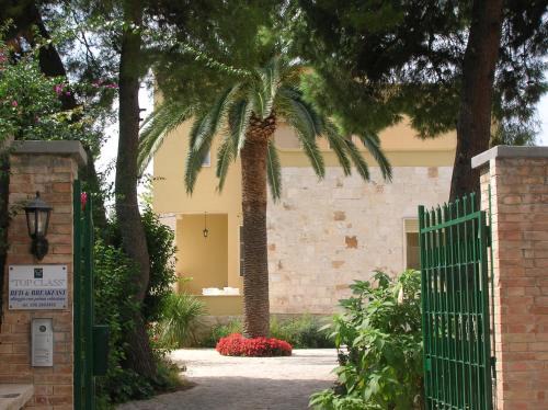 Municipio 4 Bed & Breakfast | Bed and Breakfast Top Class