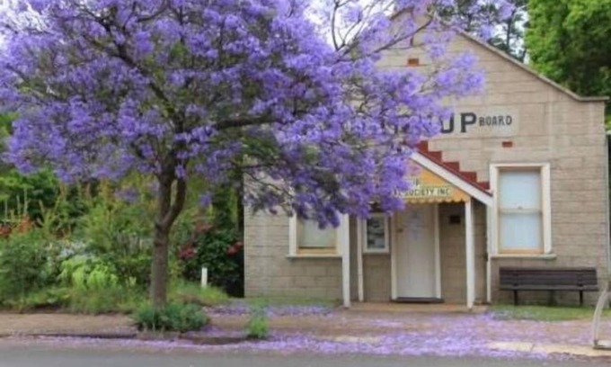 Barrabup Bed & Breakfast | Bedroom with ensuite