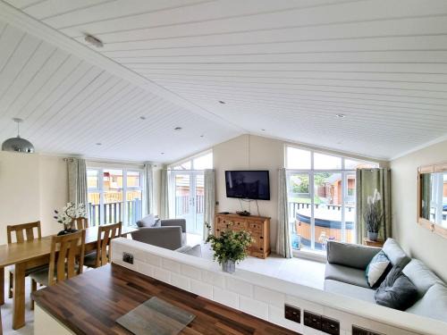 Fitling House | Beech 26 Hot Tub