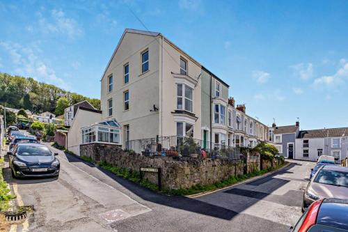 Mumbles House | Beechwood House