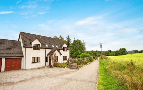 Alness House | Beechwood Lodge Guesthouse