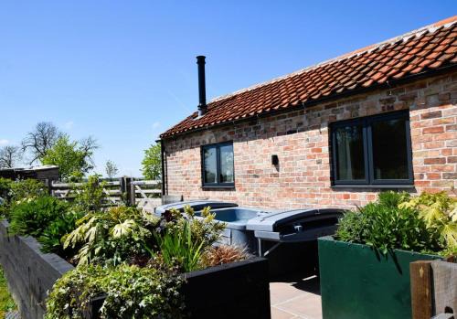 Louth House | Beggars Retreat