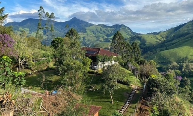 Passa Quatro House | Bela Vista Farm - Refuge in the Mantiqueira Mountains π Fireplace + View
