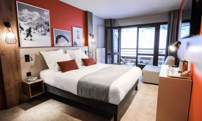 Flaine Apartment | Belambra Clubs Flaine Panorama - All inclusive - 2 Premium Rooms 4 Adults and 1 Child View Balcony