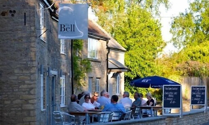 Hampton Poyle Hotel | Bell at Hampton