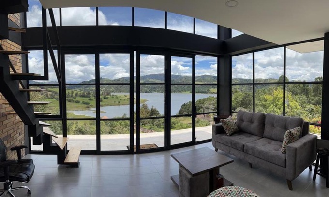 Choconta House | Bella construcción con la mejor vista del Sisga