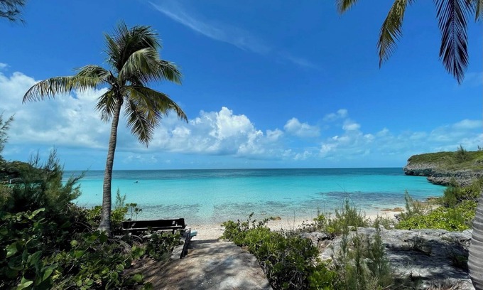 Gregory Town Cottage | Bella Mango: A Serene Cottage in C. Eleuthera’s Gregory Town, Oleander Gardens.