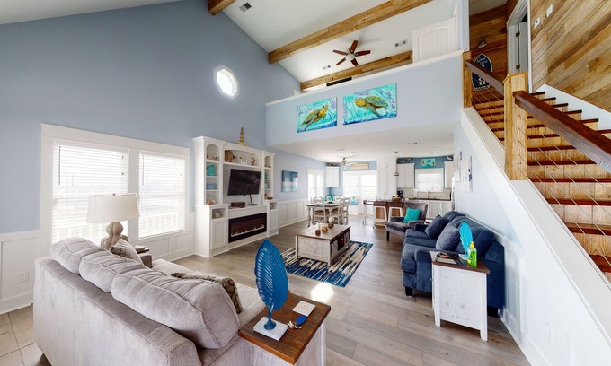 Gilchrist House | Bella Vista: 4 BR, 2 BA House in Gilchrist, Sleeps 16