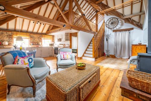 Weybourne House | Bellas Barn by Big Skies Cottages