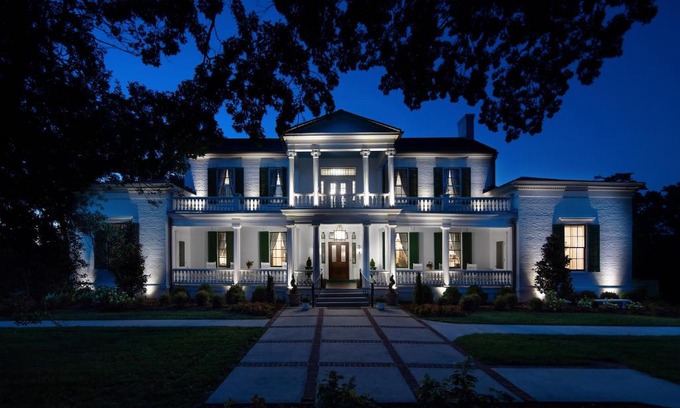 Donelson Bed & Breakfast | Belle Air Mansion and Inn