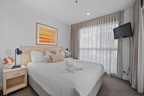 Glenelg Apartment | Belle Escapes - Beachside Apartment in Glenelg