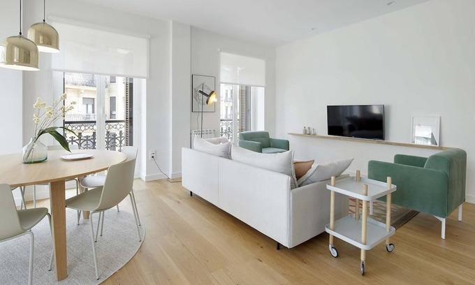 San Sebastian Centro Apartment | Belle Sebastian by FeelFree Rentals