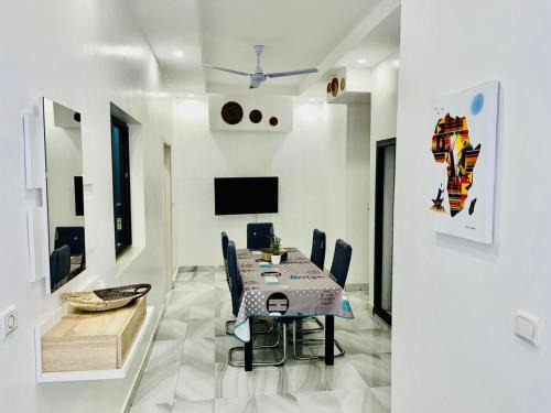 Ouakam Apartment | Belle VILLA Apt Mamelles, Monument de la renaissance arrondissement ALMADIES