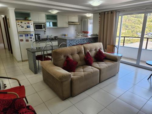 Prainha Apartment | Belo apê de 2 quartos com ar-condicionado na quadra da praia!