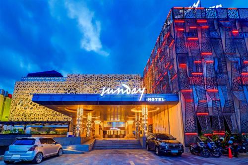Sunset Road Hotel | Belvilla Hotel Arshika Sunset Road