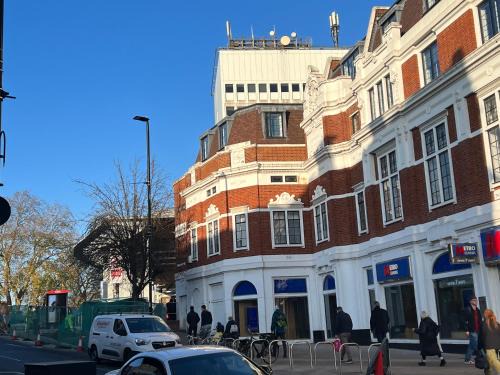 Ealing Hotel | Belvue Serviced Apartment - Ealing Broadway