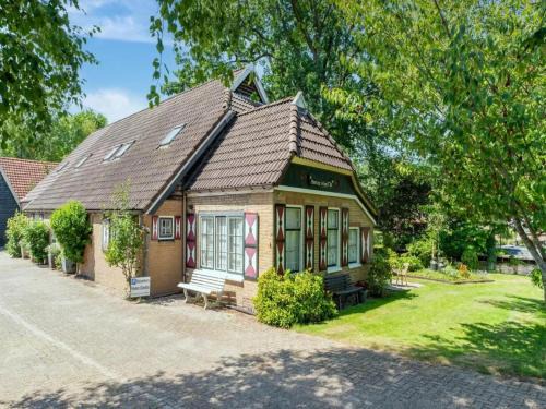 Giethoorn House | Benedenverdieping Hoeve Ginette