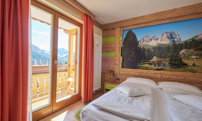 San Giovanni di Fassa Hotel | BERG HOTEL LATEMAR SPITZE