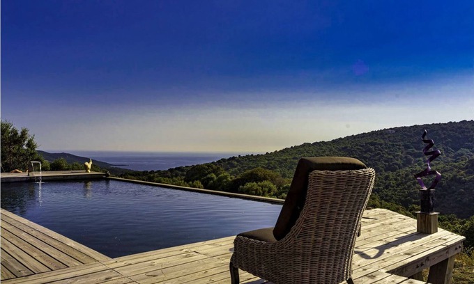Serra-di-Ferro House | Bergeries corses swimming pool sea view near beach