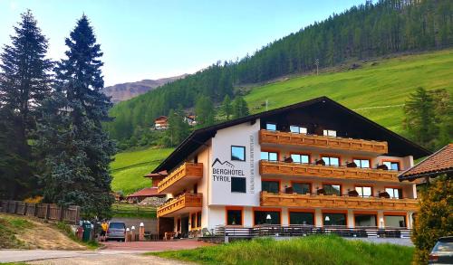 Senales Hotel | Berghotel Tyrol