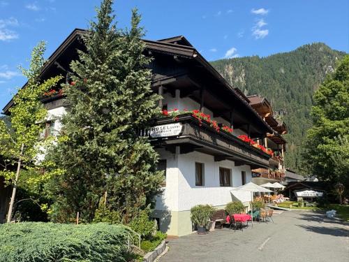 Mayrhofen House | Bergsteiger-Zimmer Pension Obermair