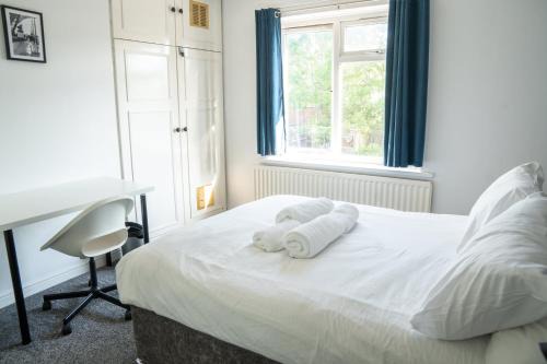 Wyken Bed & Breakfast | Berry Mansions - Comfort & Style