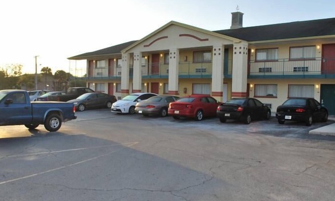 Parker Street Hotel | Best Motel Lakeland