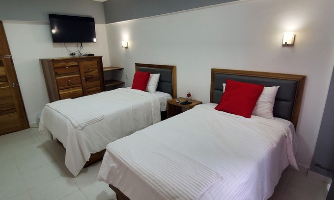 Boca Chica Hotel | ♥ Best Price♥5 minutes walk to Boca Chica Beach