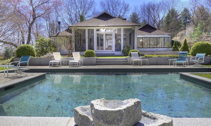 Roxbury House | BEST TOWN ROXBURY! PoshPadsCT "PAINTER - POOL" 1.5Hrs NYC, Mint, Ski, Fires, BBQ